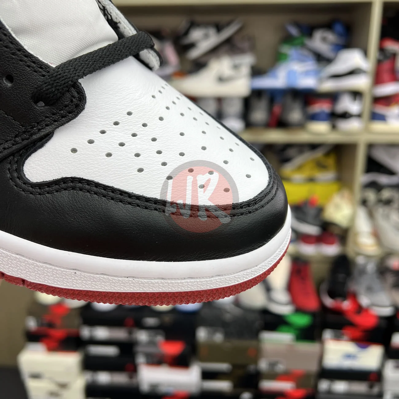 Air Jordan 1 Retro Black Toe 2016 555088 125 Ljr Sneakers (3) - bc-ljr.net